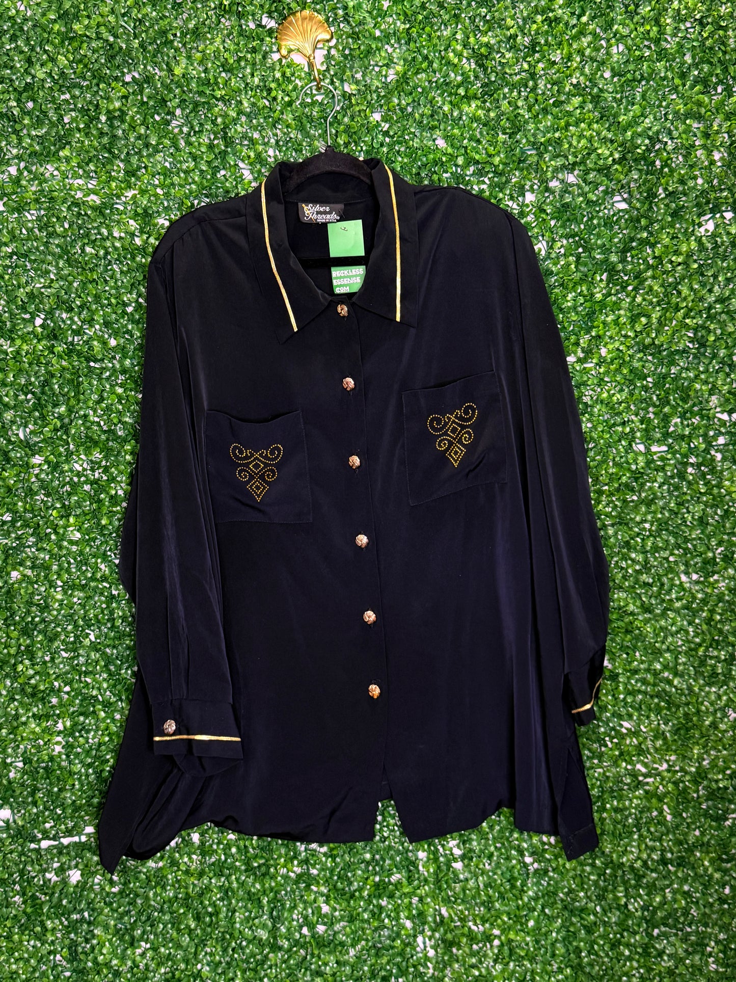 Silver Threads Vintage Silk Like Gold Trimmed button up